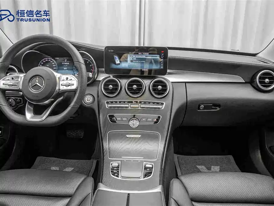 Mercedes-Benz C-Class 2020 — фото 13