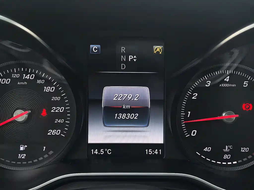 Mercedes-Benz C-Class 2016 — фото 17