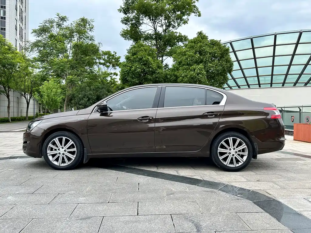 Peugeot 408 2018