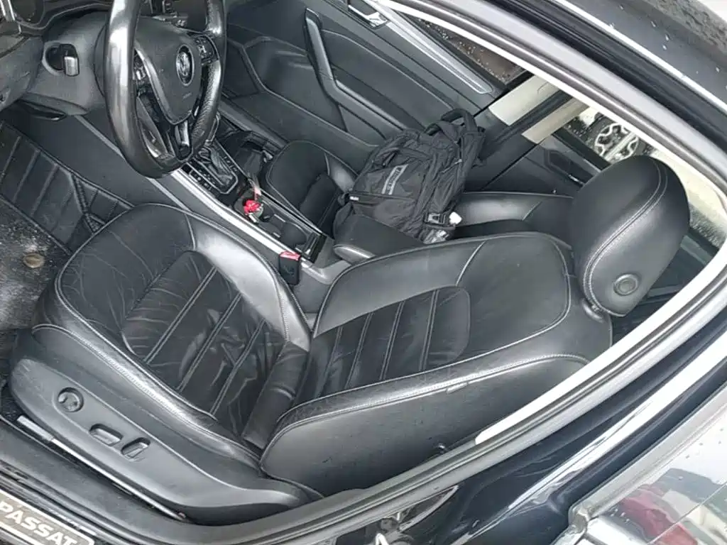 Volkswagen Passat 2018 — фото 15