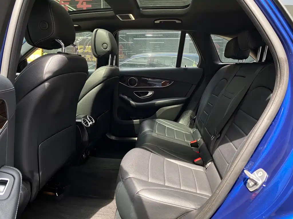 Mercedes-Benz GLC 2019 — фото 16