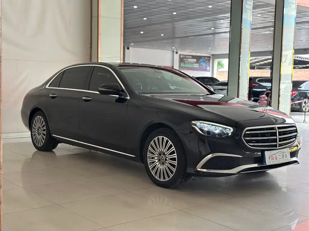 Mercedes-Benz E-Class 2023 — фото 3