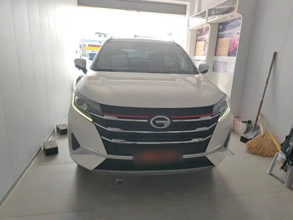 GAC Trumpchi GS3 2022 — фото 3