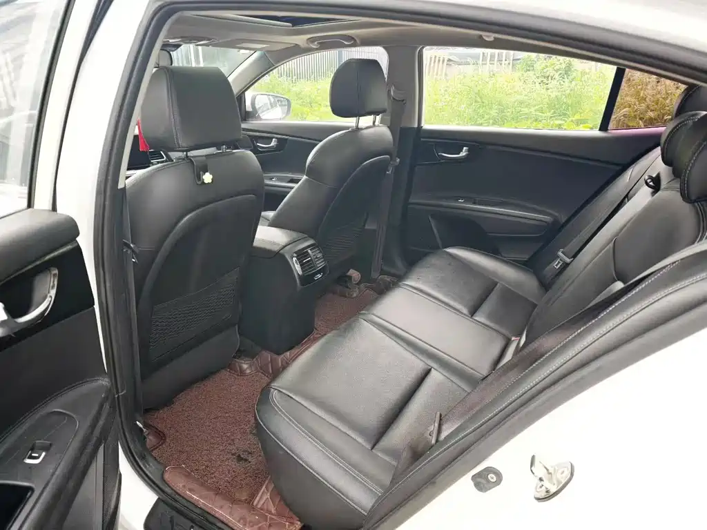 Kia K4 2014