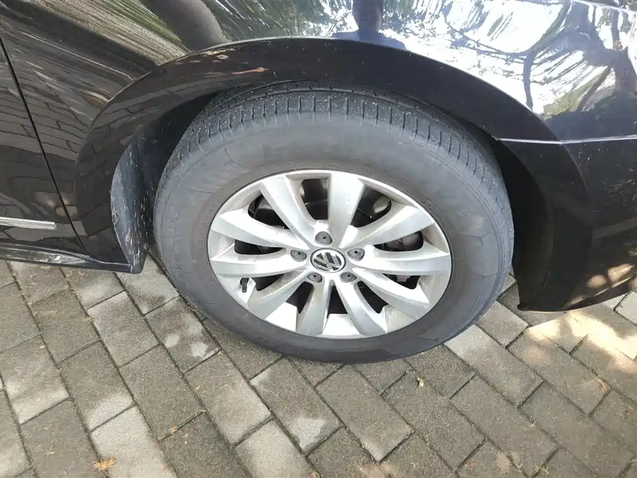 Volkswagen Passat 2014