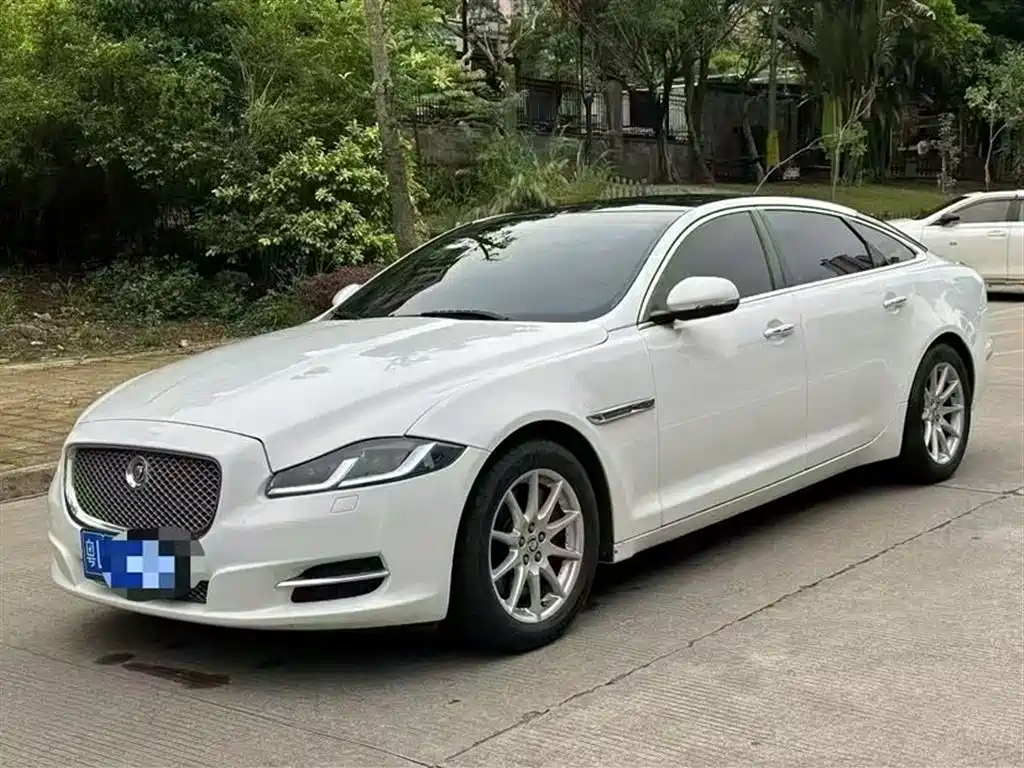Jaguar XJ 2013