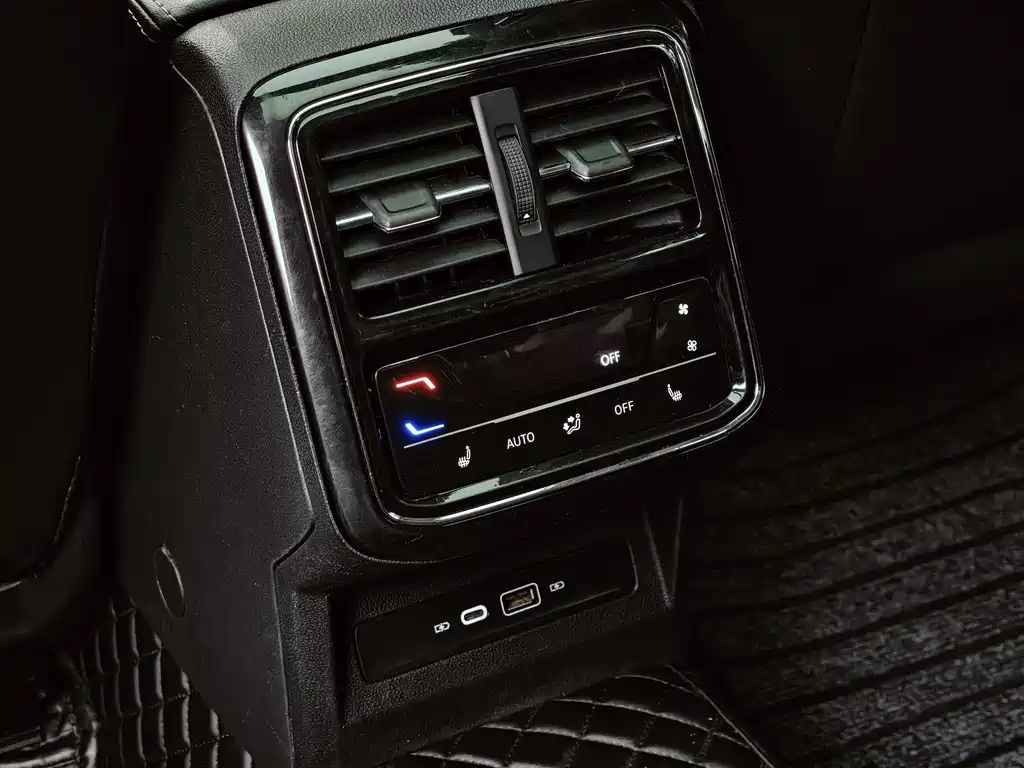 Volkswagen Passat 2022 — фото 20