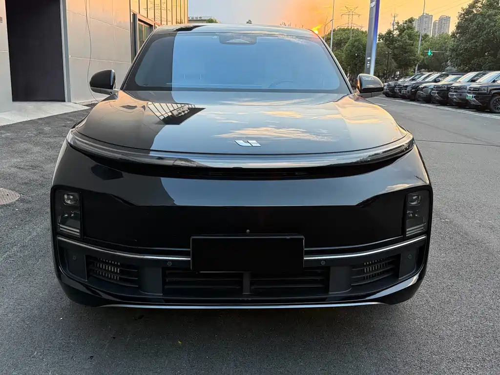 Li Auto Li L8 2023