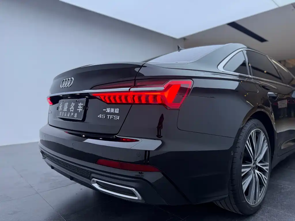 Audi A6L 2022 — фото 25