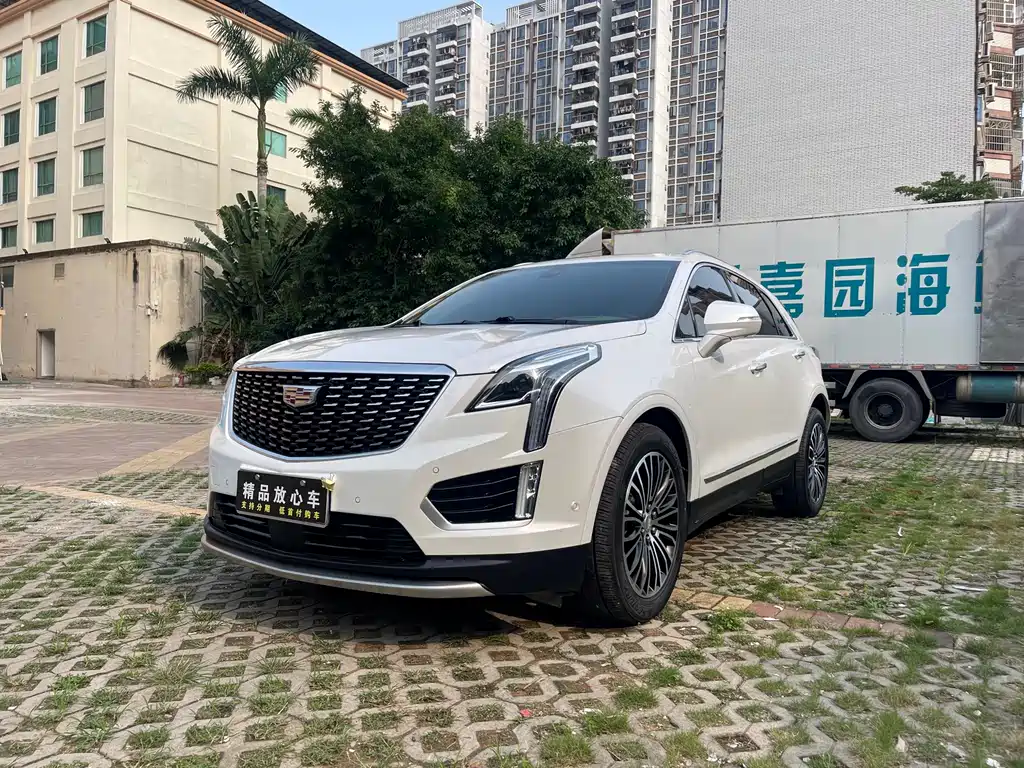 Cadillac XT5 2020 — фото 1