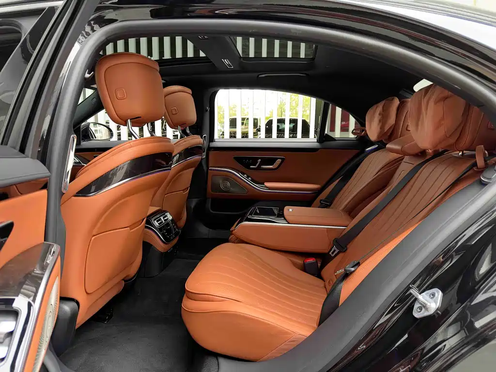 Mercedes-Benz S-Class 2023 — фото 12