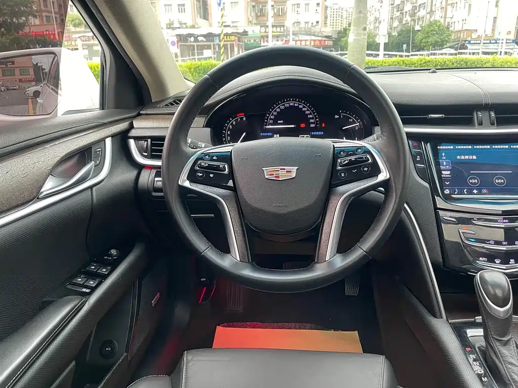 Cadillac XTS 2019 — фото 16