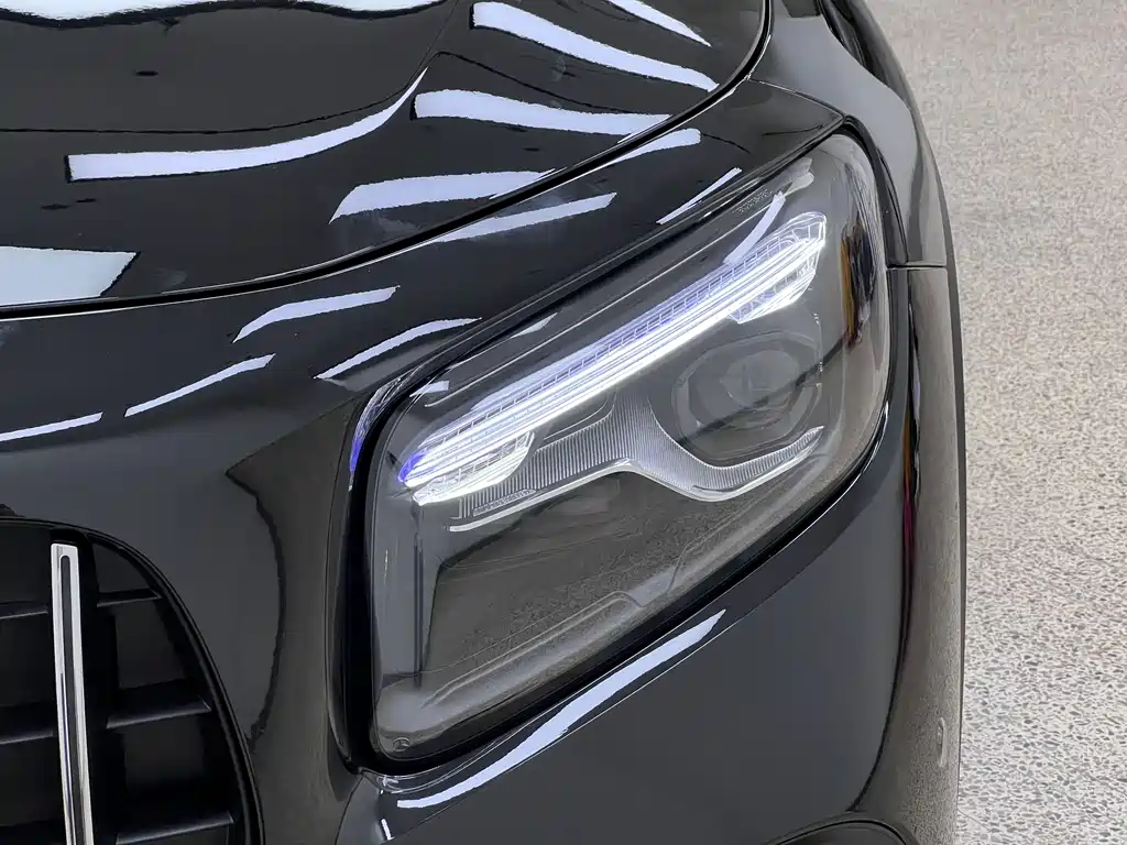 Mercedes-Benz GLB AMG 2025 — фото 9
