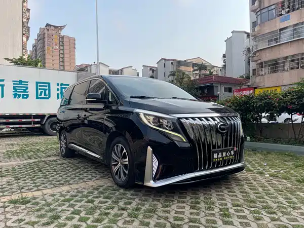 GAC Trumpchi M8 2018