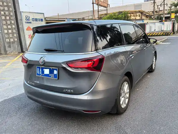 Buick GL6 2018