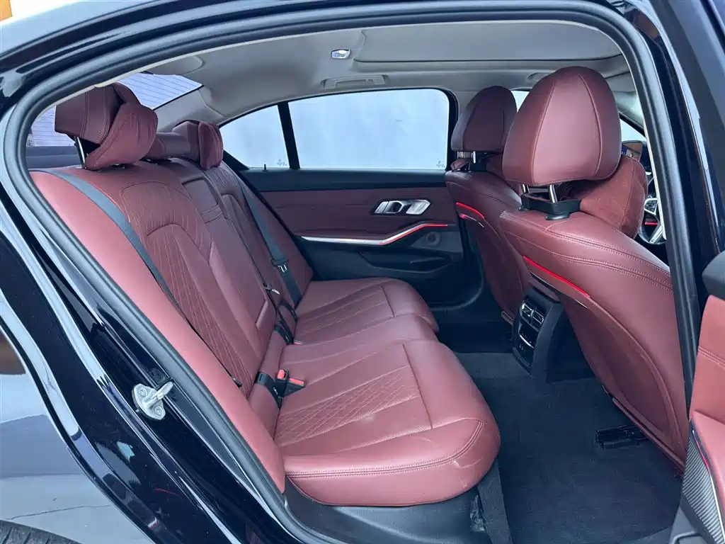 BMW 3 Series 2023 — фото 13