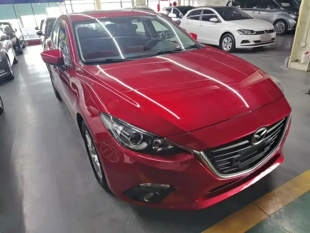 Mazda 3 Axela 2015
