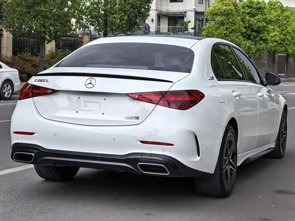 Mercedes-Benz C-Class 2023 — фото 16