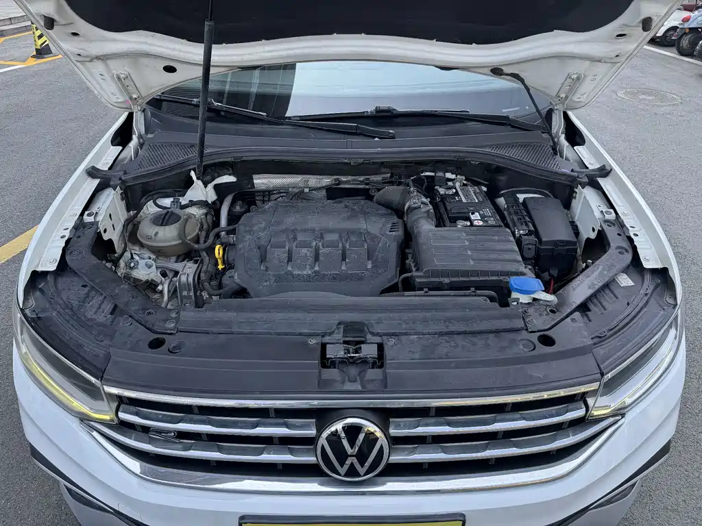 Volkswagen Tiguan L 2022 — фото 22