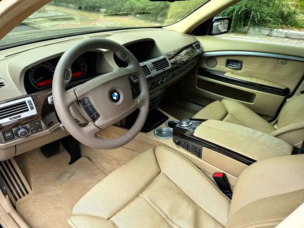 BMW 7 Series 2007 — фото 6