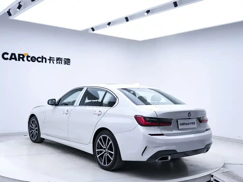 BMW 3 Series 2021 — фото 12