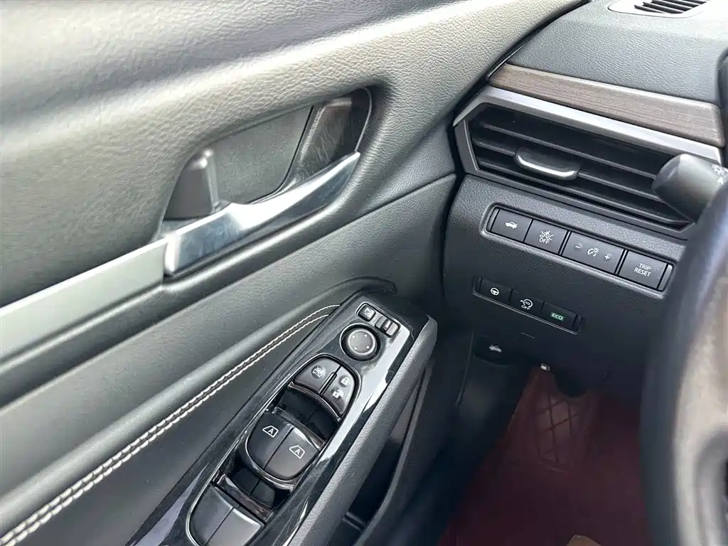 Nissan Teana 2021 — фото 23