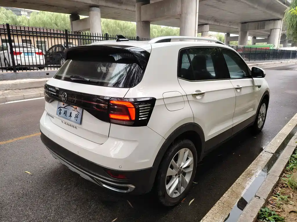 Volkswagen T-Cross 2020 — фото 14