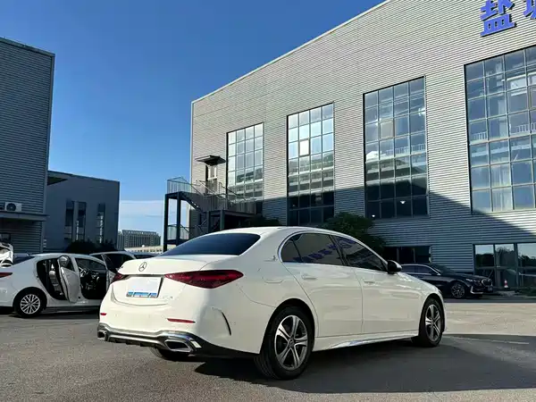 Mercedes-Benz C-Class 2022