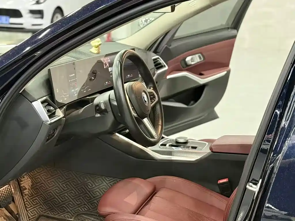 BMW i3 2023