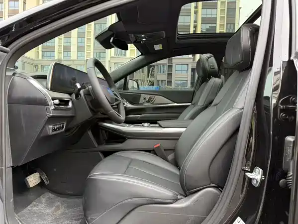 Cadillac XT5 2026