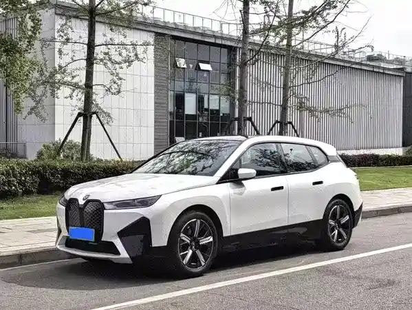 BMW iX 2022