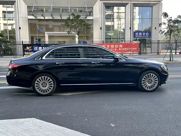 Mercedes-Benz E-Class 2023