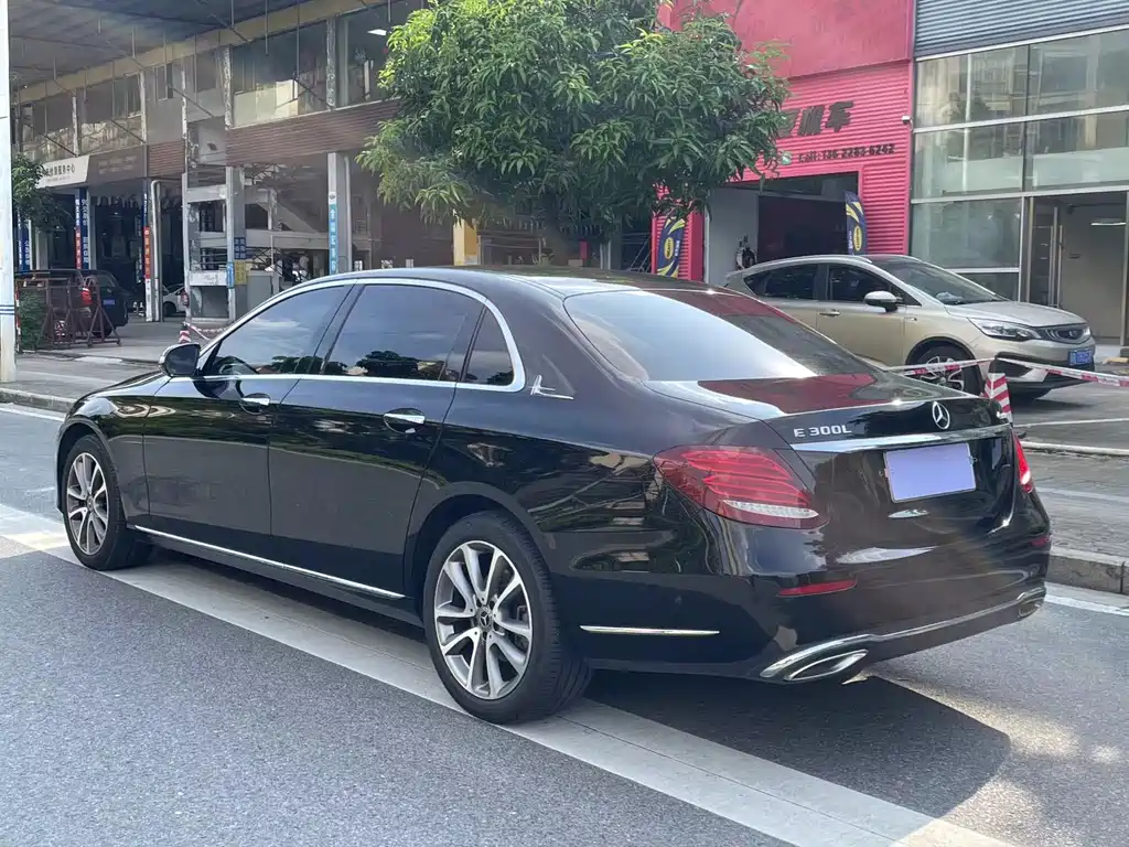 Mercedes-Benz E-Class 2018