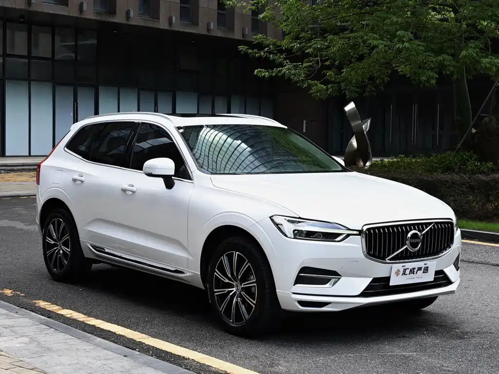 Volvo XC60 2020 — фото 7