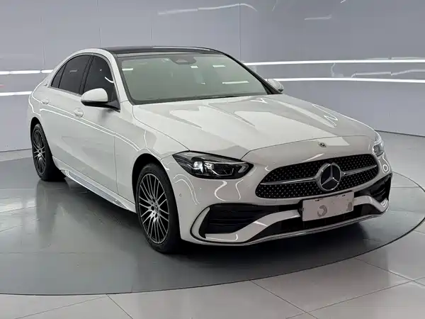 Mercedes-Benz C-Class 2024
