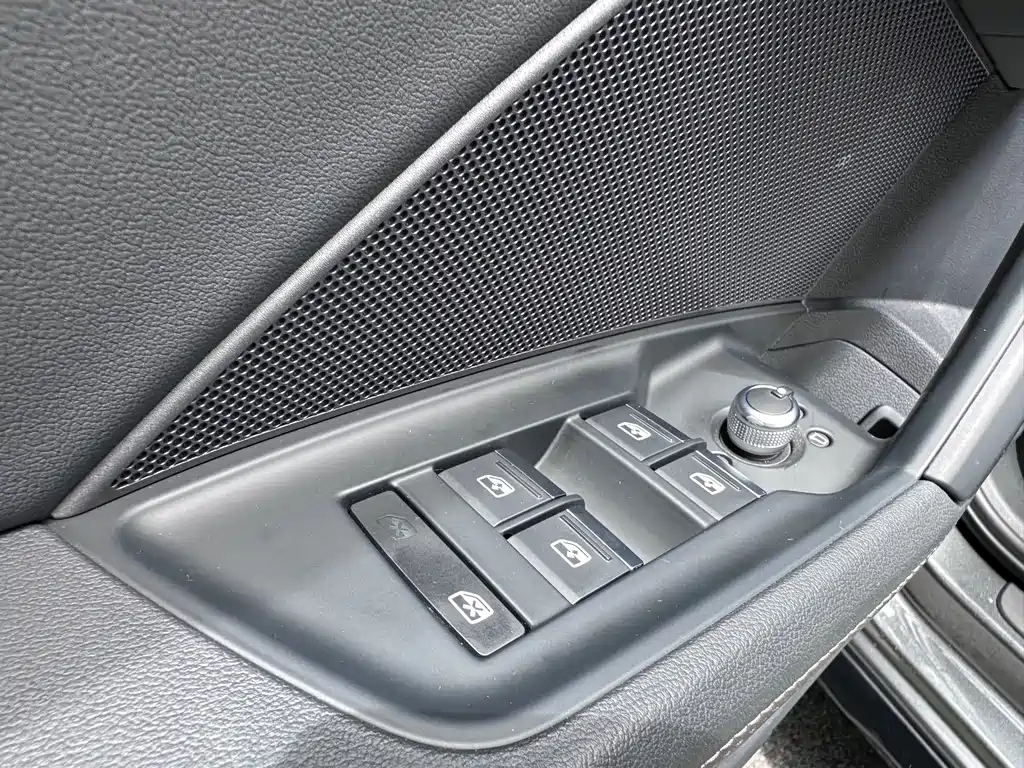 Audi A3 2023 — фото 18