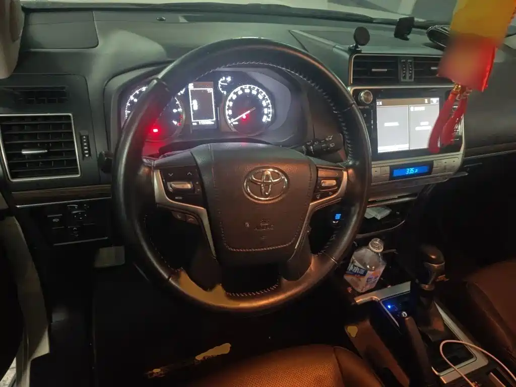 Toyota Prado 2018