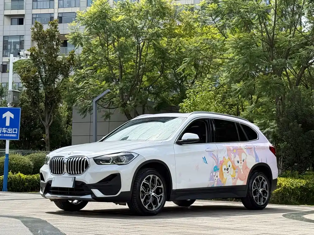BMW X1 2022 — фото 1