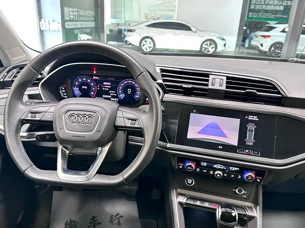 Audi Q3 2021 — фото 20