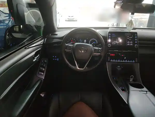 Toyota Avalon 2019