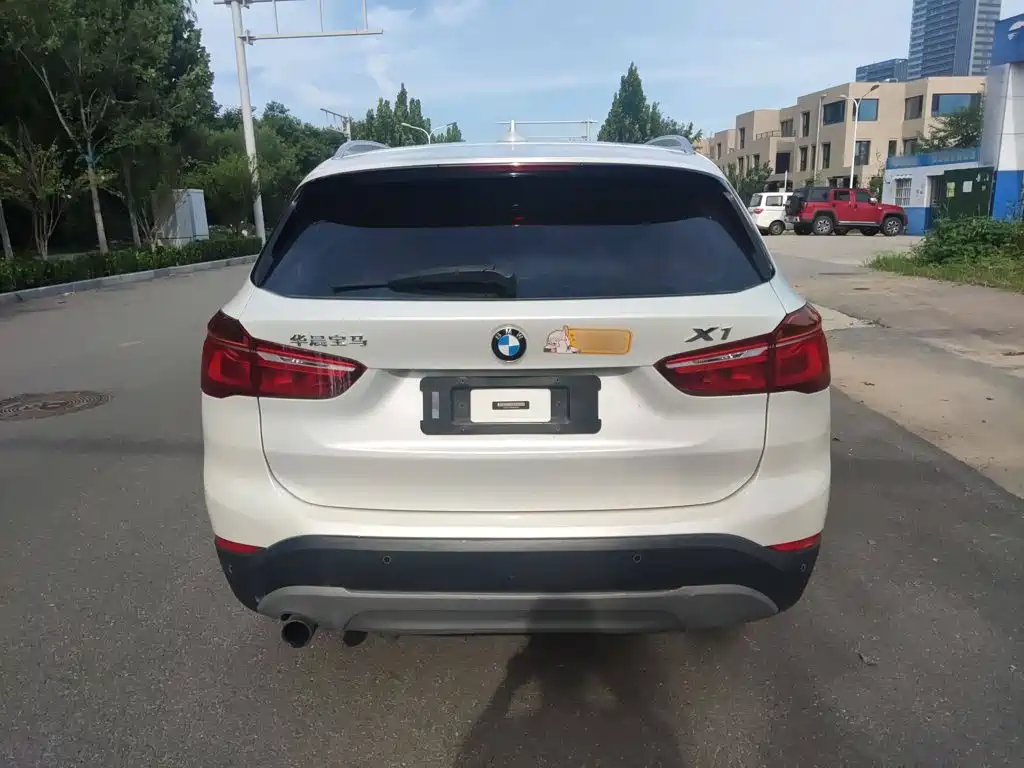 BMW X1 2017 — фото 10