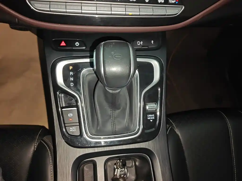 GAC Trumpchi M6 2022 — фото 10