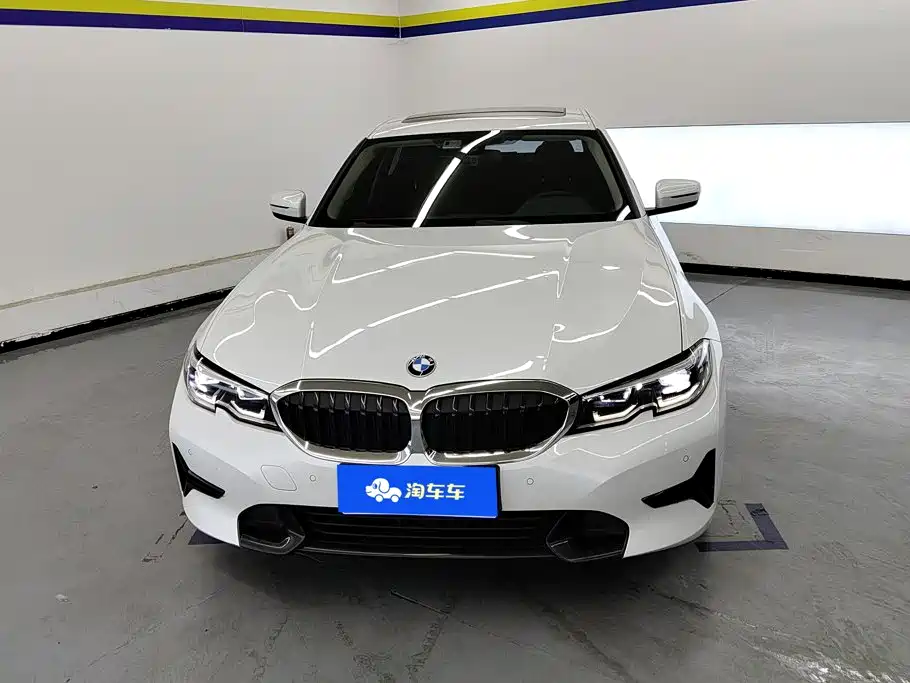 BMW 3 Series 2021