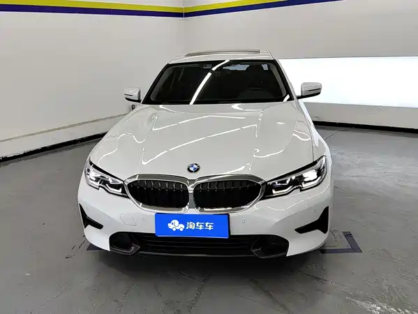 BMW 3 Series 2021