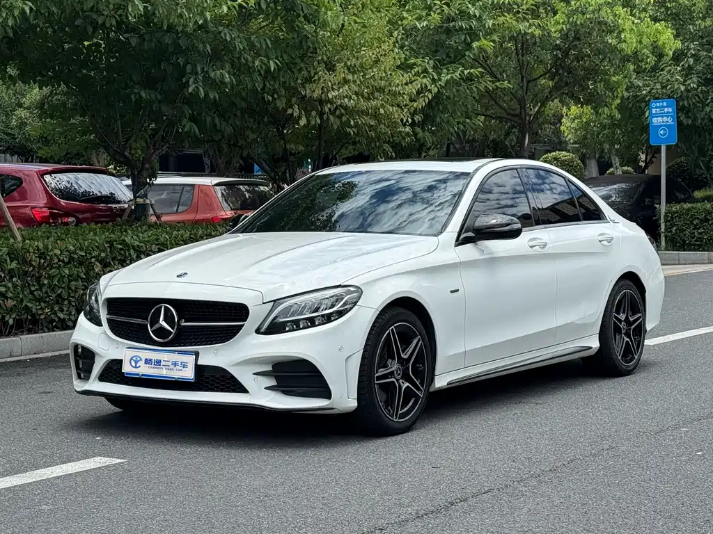 Mercedes-Benz C-Class 2021
