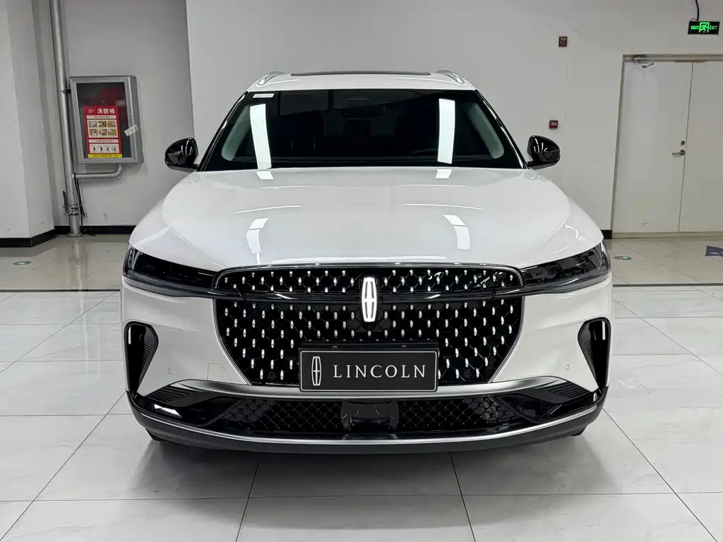 Lincoln Nautilus 2025