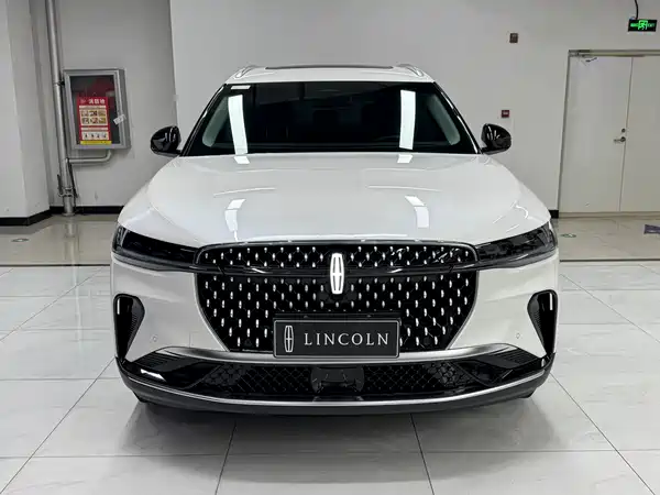 Lincoln Nautilus 2025