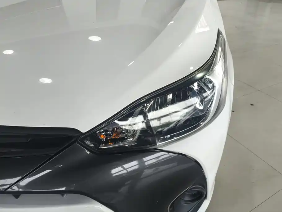 Toyota Yaris L 2016
