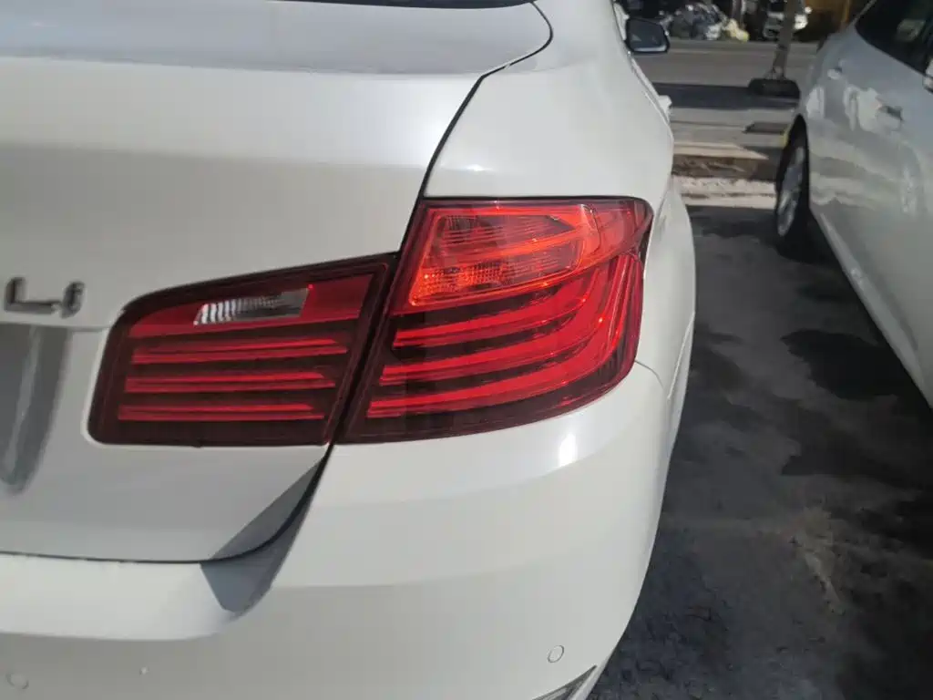 BMW 5 Series 2016 — фото 8