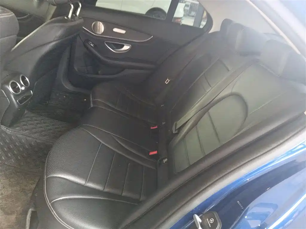 Mercedes-Benz C-Class 2019 — фото 17